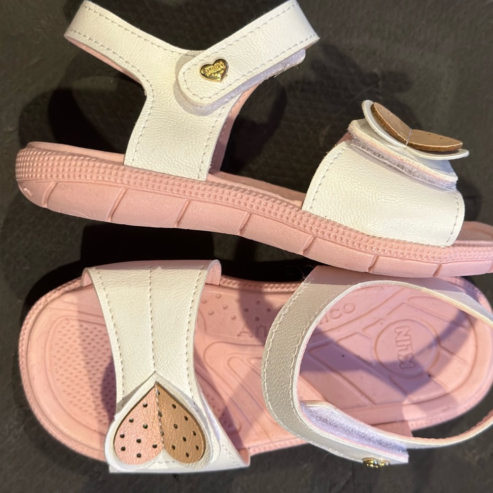 anatomical children's sandal